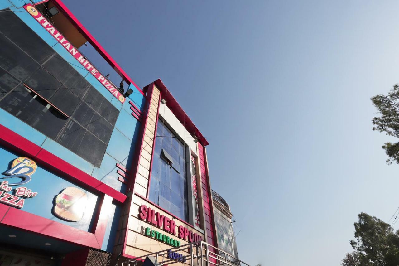 Oyo 38520 Hotel Silverspoon Roorkee 외부 사진