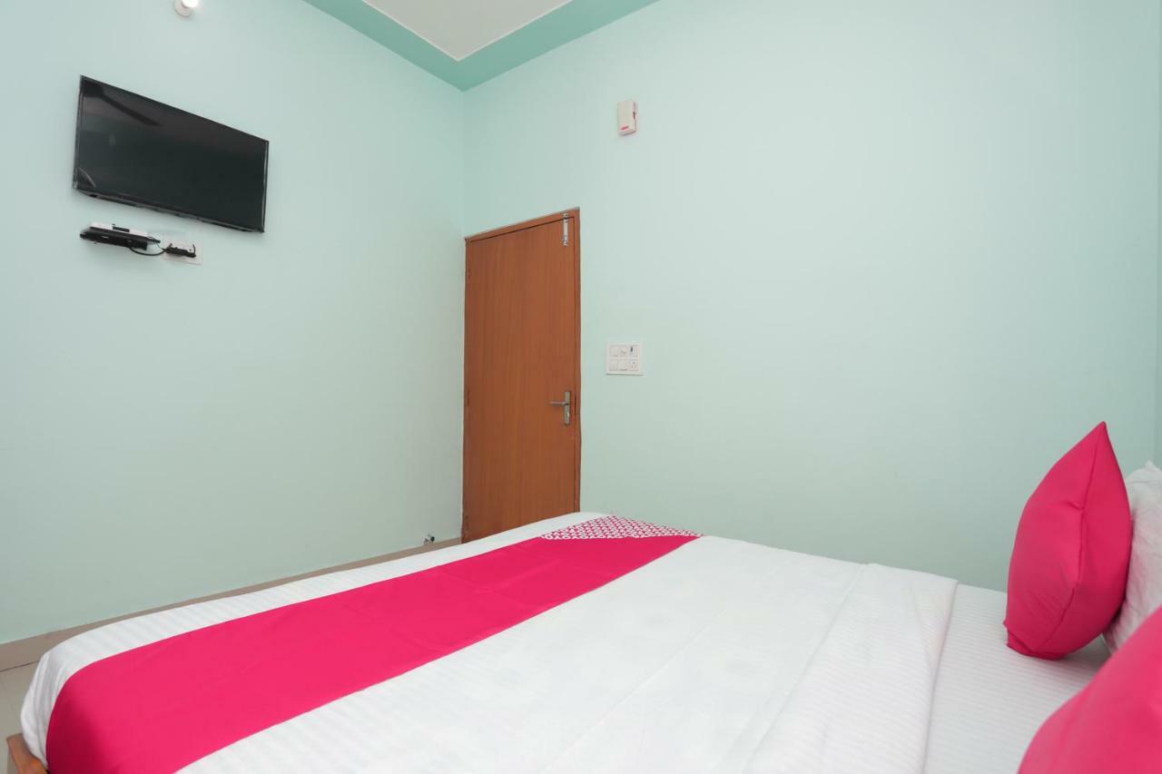Oyo 38520 Hotel Silverspoon Roorkee 외부 사진